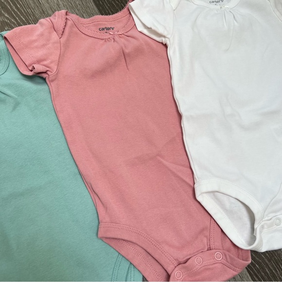CARTERS 5PC SHORT SLEEVE BODYSUITS SOLID COLORS 9MO - Picture 3 of 6